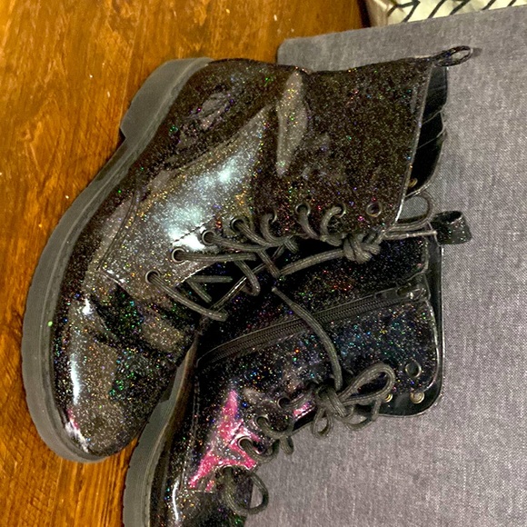 Black sparkly boots - Picture 1 of 1